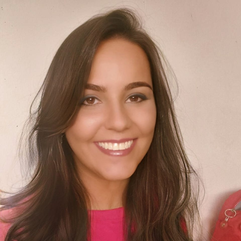Alicia Jones Review